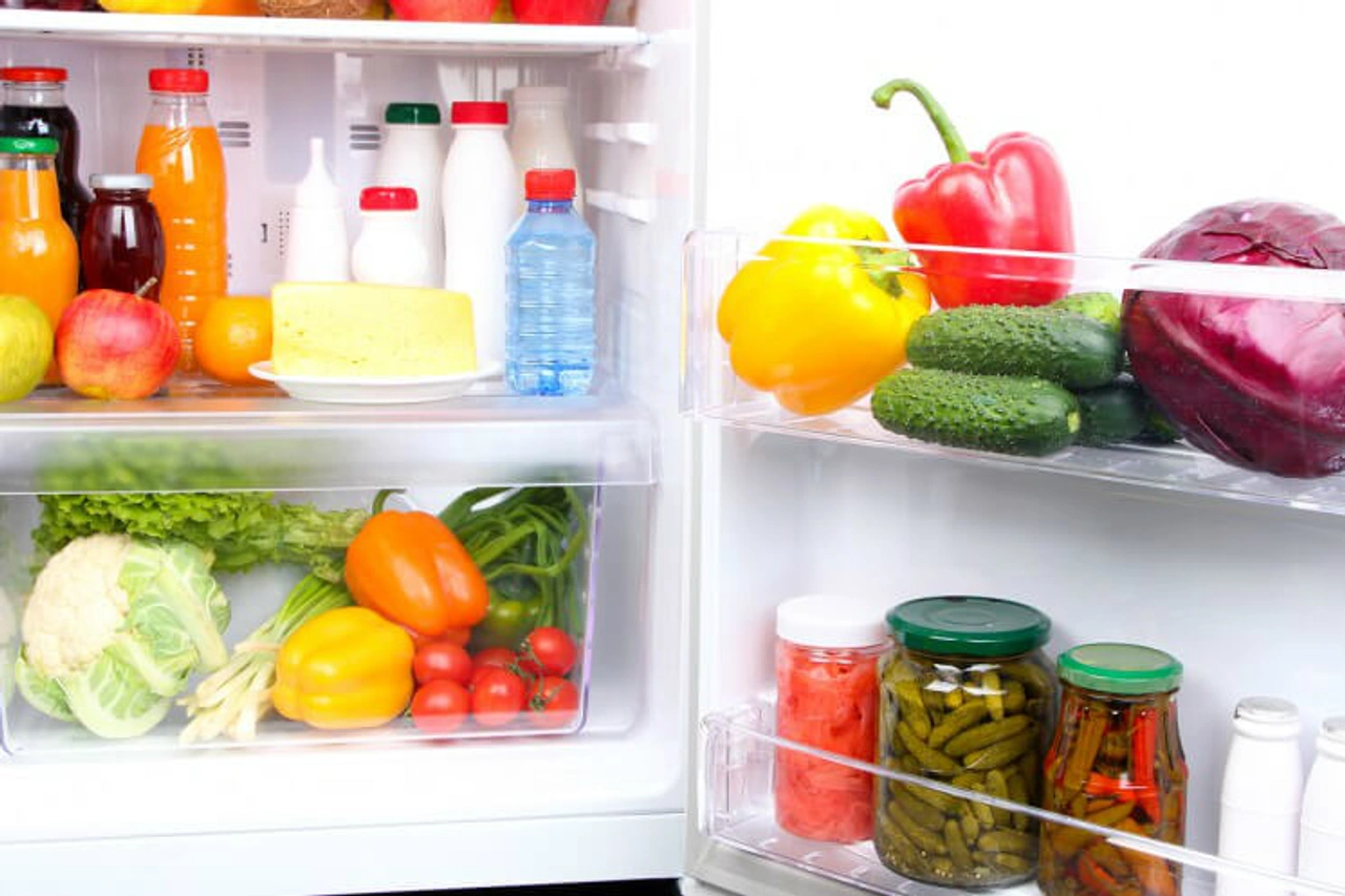 Wat moet er wel en wat niet in de koelkast?