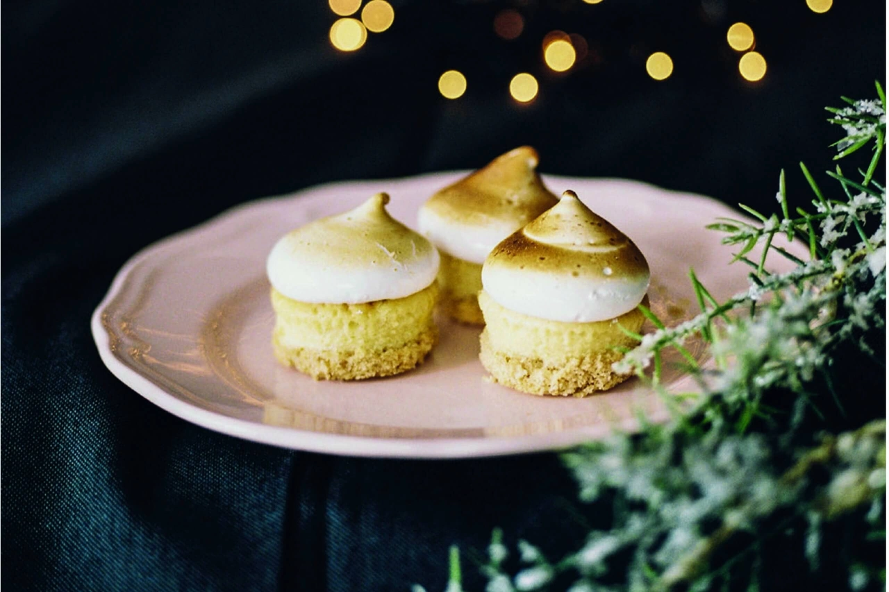 Kerst: meringue limoen-cakejes