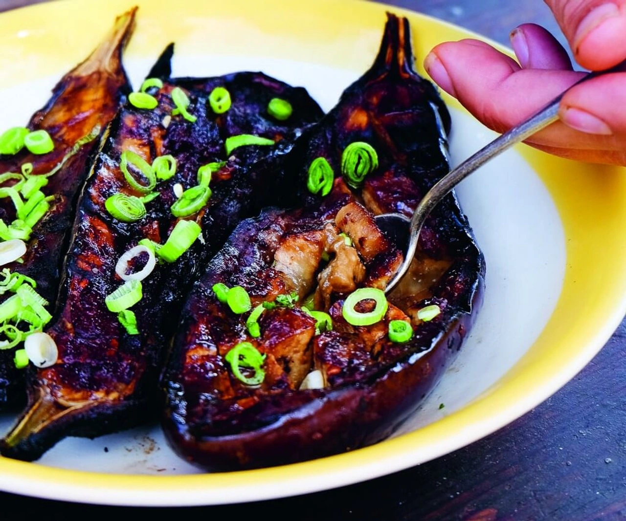 Barbecue: aubergine met miso glazuur